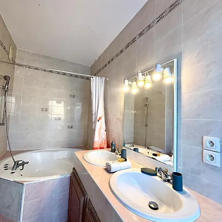 Nice, Exceptional Sea View, Floor, Parking דירה ניס