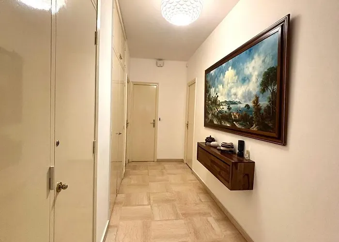 Nice, Exceptional Sea View, Floor, Parking Apartment *